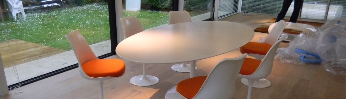 Tulp tafels voorzien van een zeer sterke twee componenten toplaag ! 